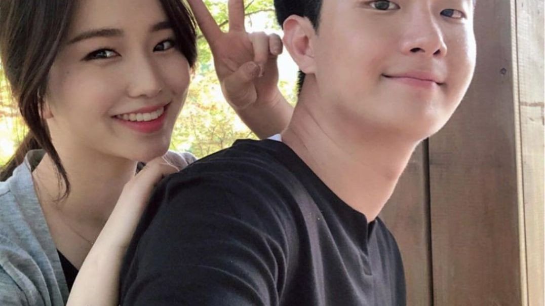 Korean bf gf fucking hard and enjoying in a hotel room XXX Sex