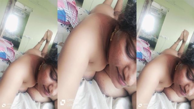 Horny Girlfriend Fucking With Lover at Her House Room