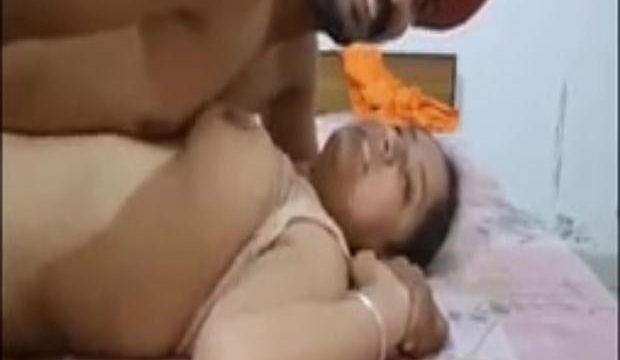 Punjabi husband wife ki honeymoon ki chudai video mms